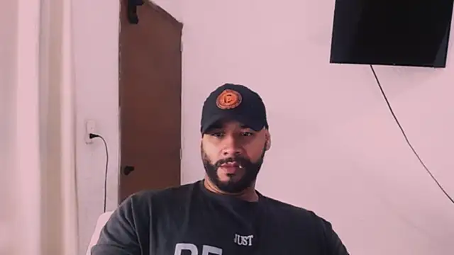 musclehetero online show from January 13, 9:30 pm