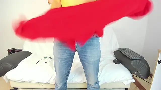 dracke and zara online show from December 19, 1:19 pm