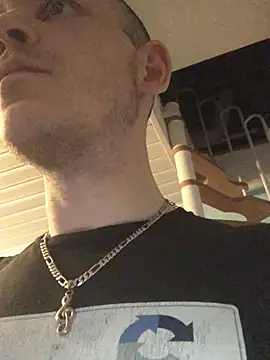Spielzeugtwink online show from May 18, 6:12 pm