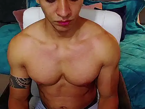 tayler luke online show from March 20, 1:09 am