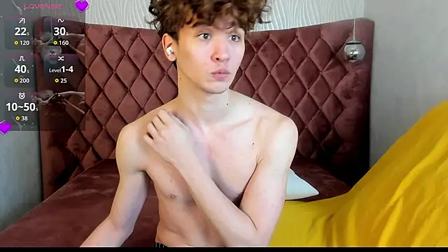 JamesColleman  online show from January 31, 9:24 pm