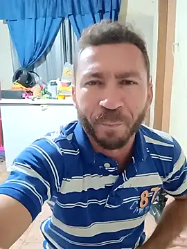 RobertoLuiz84 online show from May 4, 2:46 am