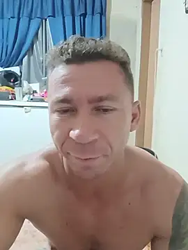 RobertoLuiz84 online show from June 7, 4:19 am