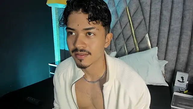 NicolaiKarav online show from April 25, 1:41 pm