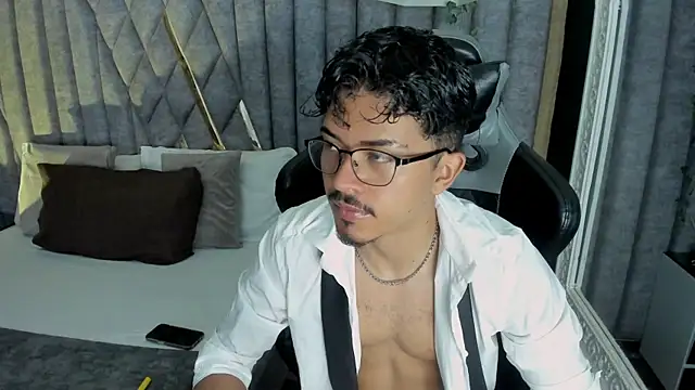 NicolaiKarav online show from April 28, 12:32 pm