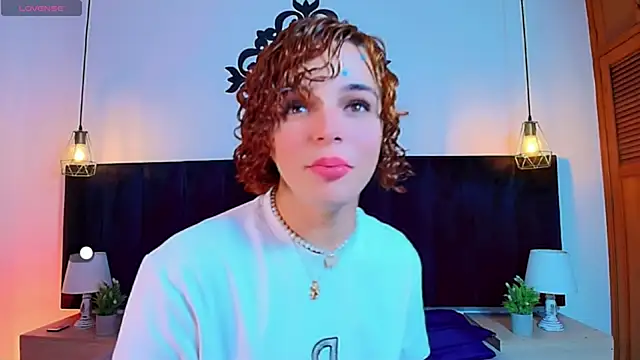 Skyee angel online show from April 28, 7:40 pm