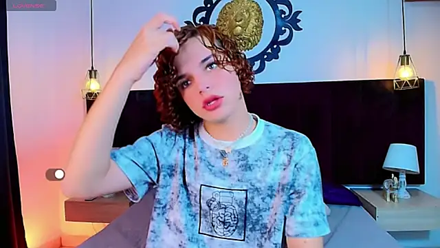 Skyee angel online show from April 25, 7:11 pm