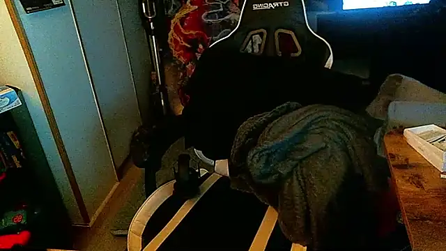 watchmegamer online show from November 28, 2:19 pm