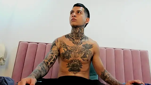 Andrew sanders68 online show from December 21, 3:47 am