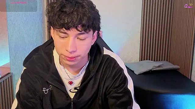 kaelwolf tay online show from March 8, 11:14 am