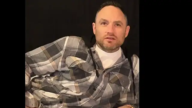 famous1tad online show from March 22, 4:34 pm