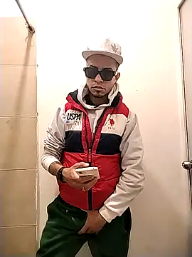 Chakalito123 online show from March 17, 9:34 am