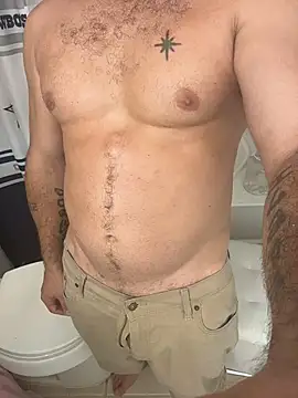2addictivelyhorny online show from August 1, 9:19 am