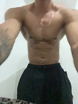 MoreninhoMagrinho online show from January 7, 2:44 pm