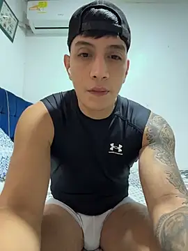 OliverWest04 online show from April 23, 4:53 pm