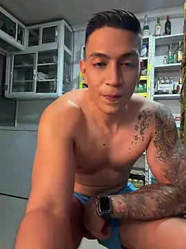 OliverWest04 online show from June 12, 3:49 am
