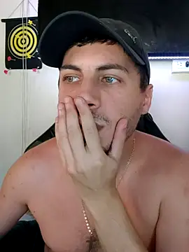 gonzalito222 online show from February 1, 7:12 pm