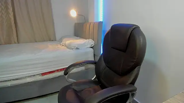 master evil07 online show from December 23, 5:16 am