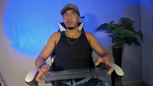 Brand Collins online show from December 19, 9:45 pm