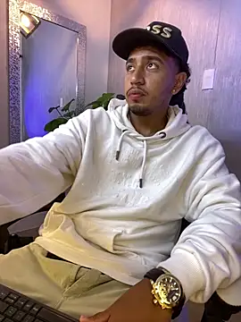 Brand Collins online show from April 26, 1:52 pm