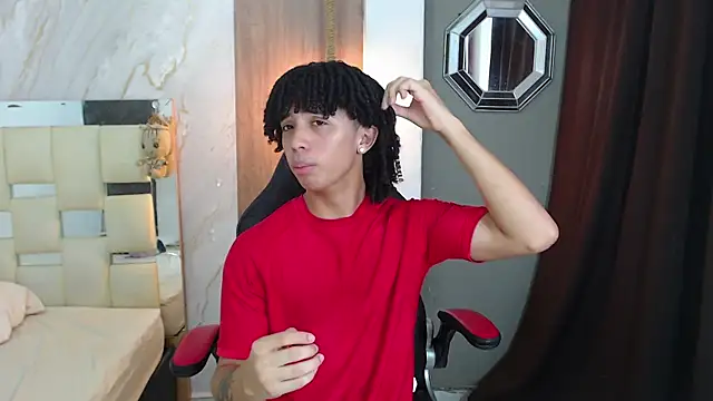 kim curlyy online show from April 30, 1:07 pm