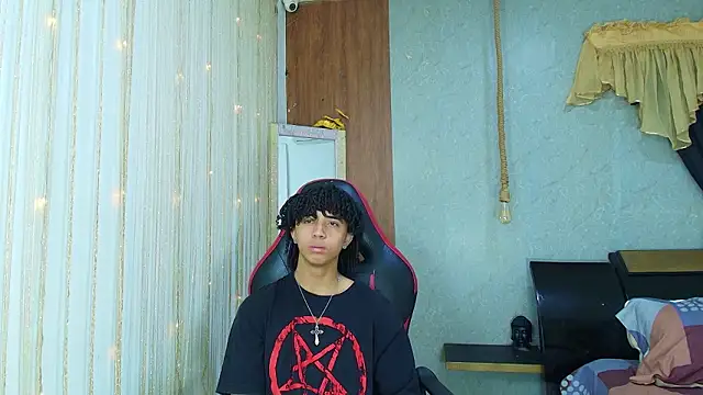 kim curlyy online show from March 9, 2:11 pm