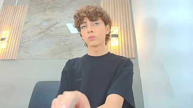 CRISS ALLEN1 online show from March 14, 1:07 pm