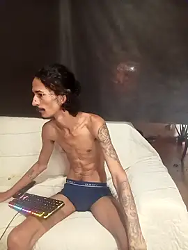 theyllorwillian online show from December 22, 11:07 am