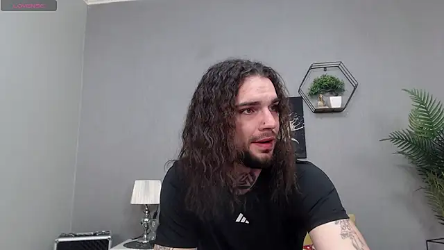 KaneHunter online show from April 22, 7:07 pm