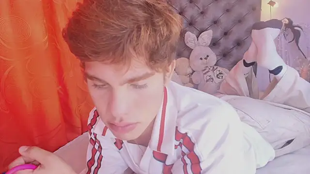 Jacobelord online show from April 22, 2:44 pm