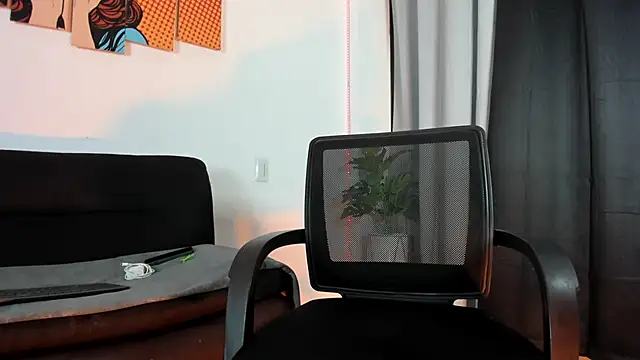 rayder TG online show from February 3, 1:49 pm