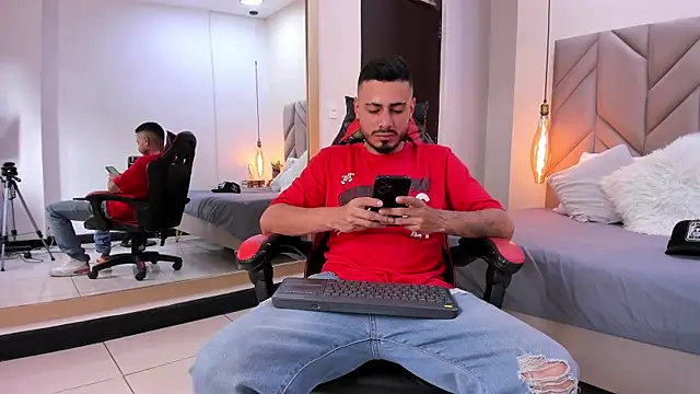 MatthewCullen online show from April 27, 9:31 pm