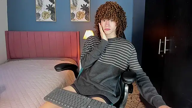 joss shellby online show from April 9, 3:18 pm