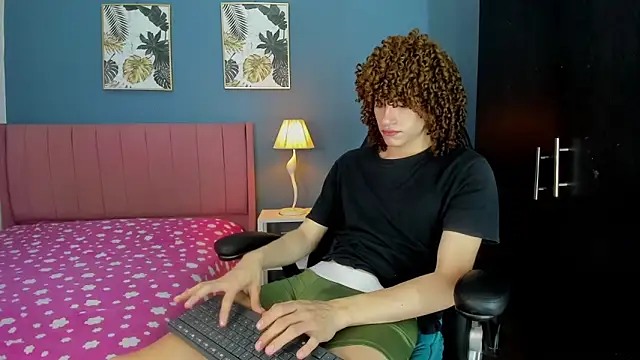 joss shellby online show from April 26, 3:53 pm