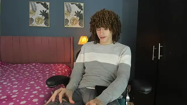 joss shellby online show from April 20, 4:20 pm