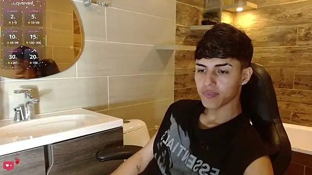 Ethan Jamees online show from March 10, 7:31 pm