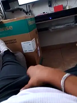 cristian112090 online show from June 10, 12:56 am
