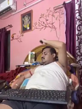 Saxymood1111 online show from April 22, 6:45 pm