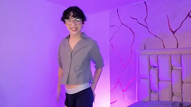 SthepanodiMonaco online show from March 10, 3:23 am