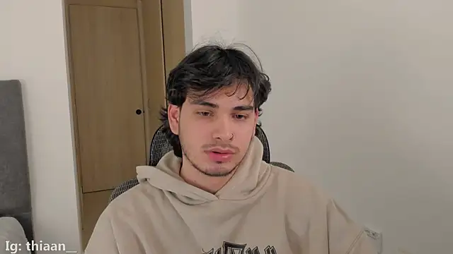 thiaann online show from December 19, 2:08 am