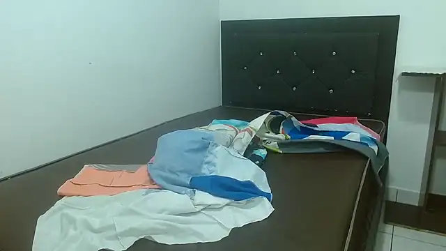 albeirothh online show from December 17, 2:41 am