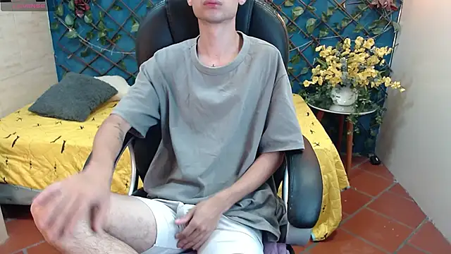LucassSmith11 online show from June 15, 2:31 pm