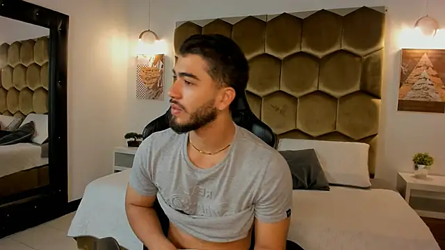 Franco banderas online show from February 26, 10:16 am