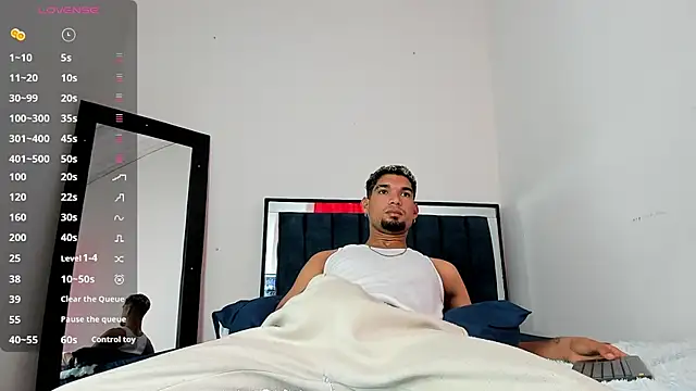 Carlos alfonzo online show from December 21, 1:30 pm