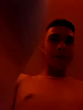 RYLX online show from December 4, 1:23 am