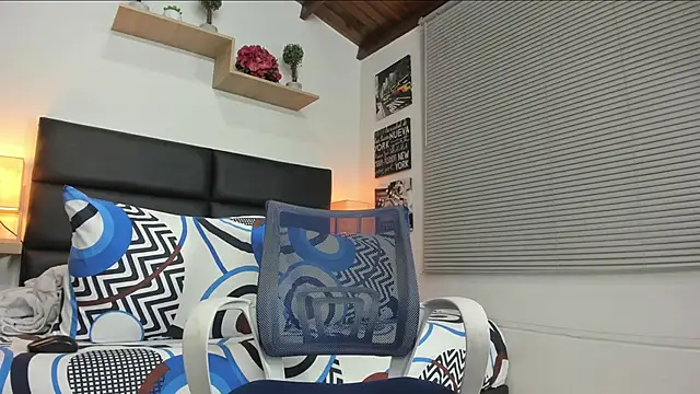 mike foxxx  online show from February 12, 1:28 pm