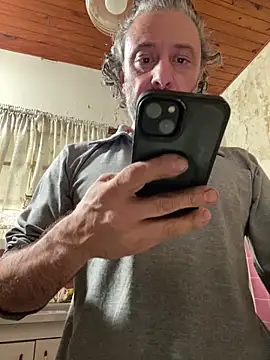 Petebulimia online show from April 24, 4:20 pm