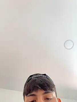 Lander Cruz online show from May 14, 5:22 pm