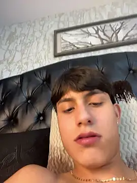 Lander Cruz online show from January 16, 9:06 pm