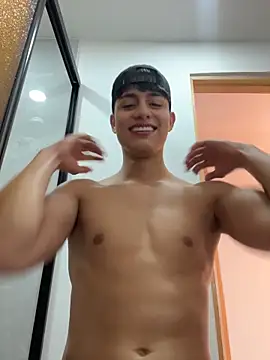 Lander Cruz online show from May 12, 4:48 pm